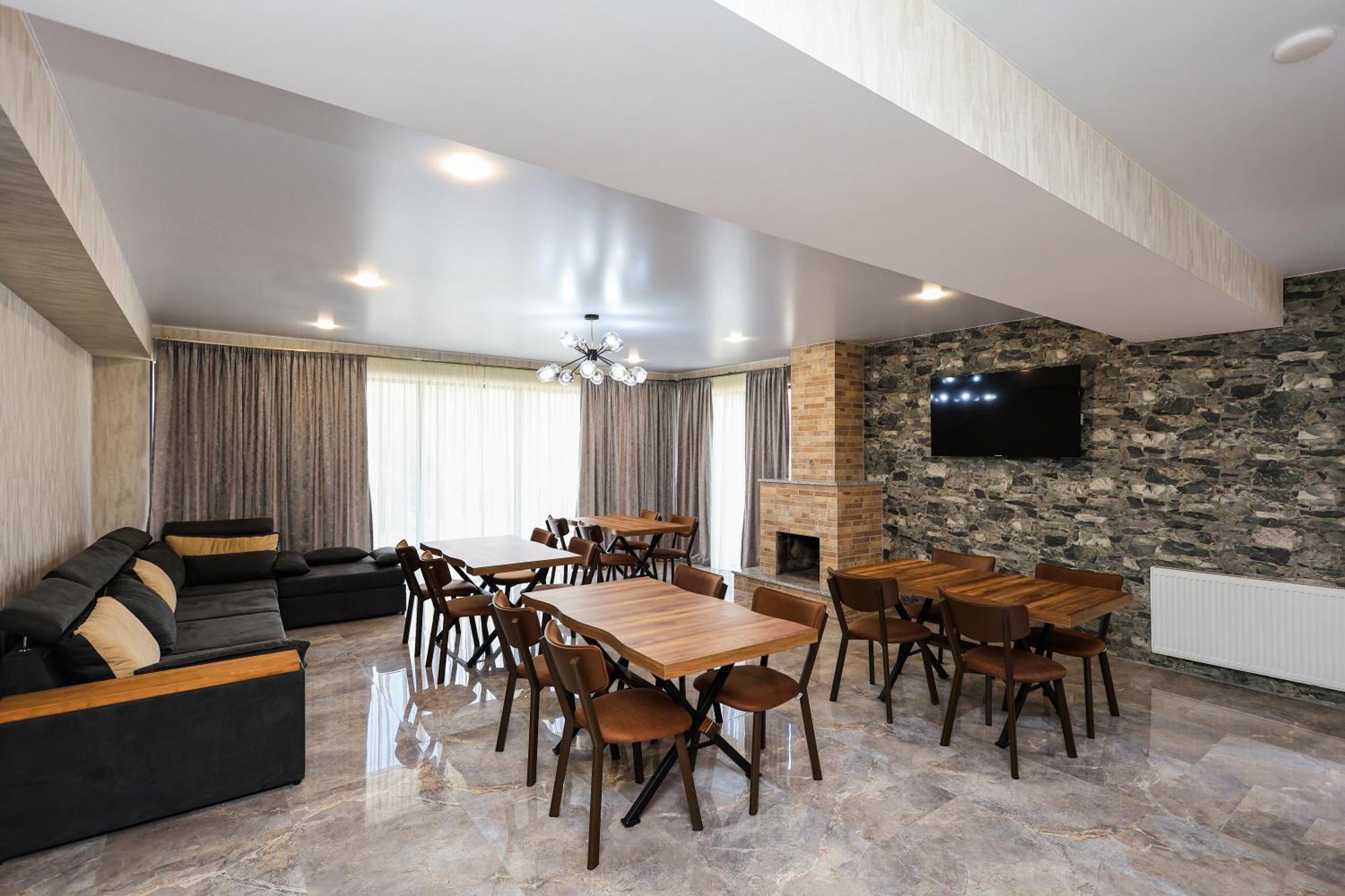 Heaven Hill Hotel Kazbegi Eksteriør billede